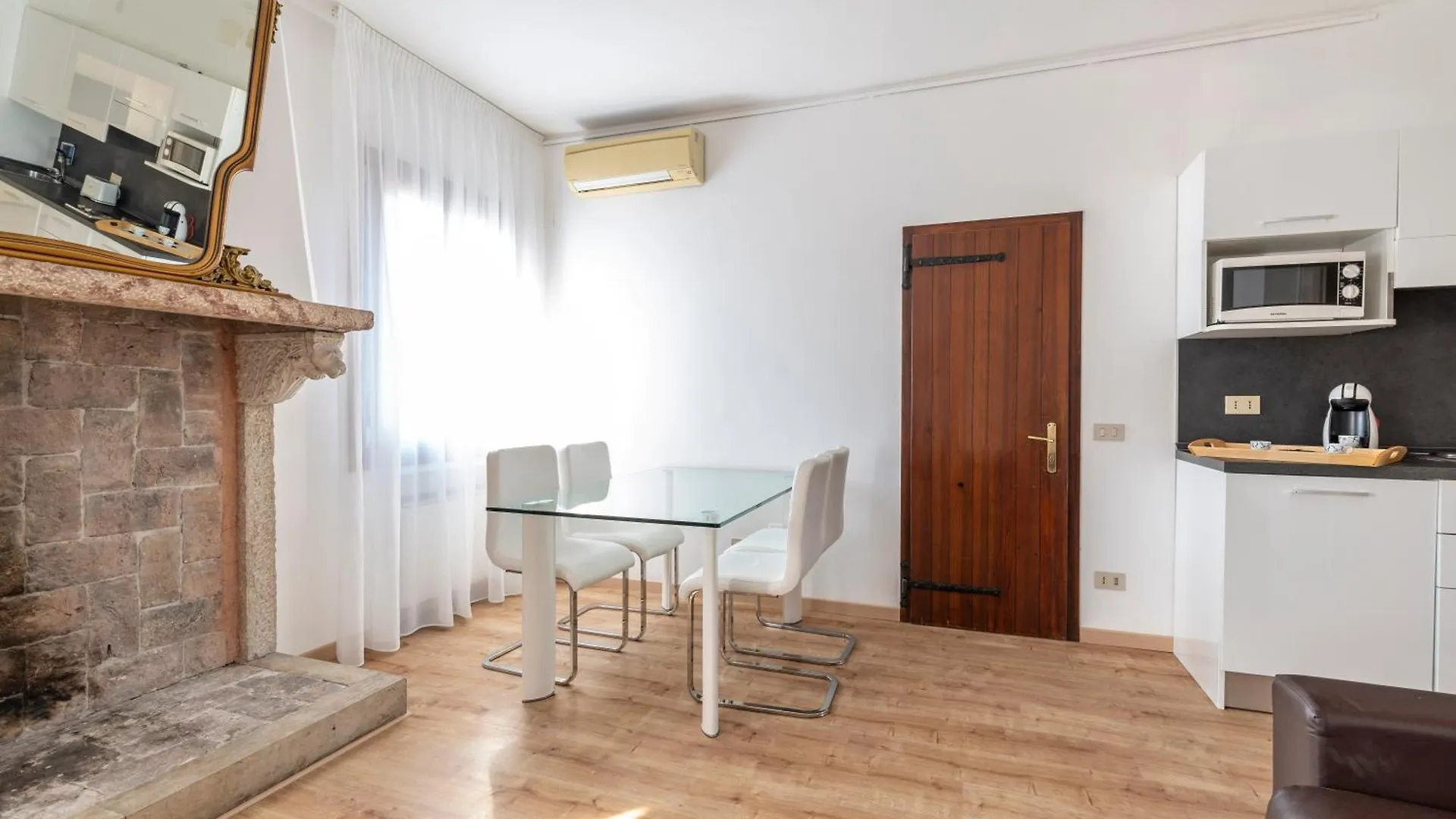 Ca' Dei Carmini Apartment Venice