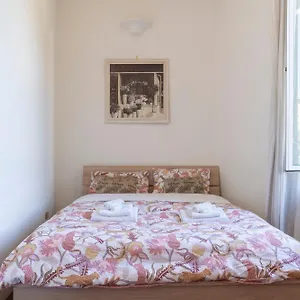 casa-di-amici-garbatella.it-romehotels.com/